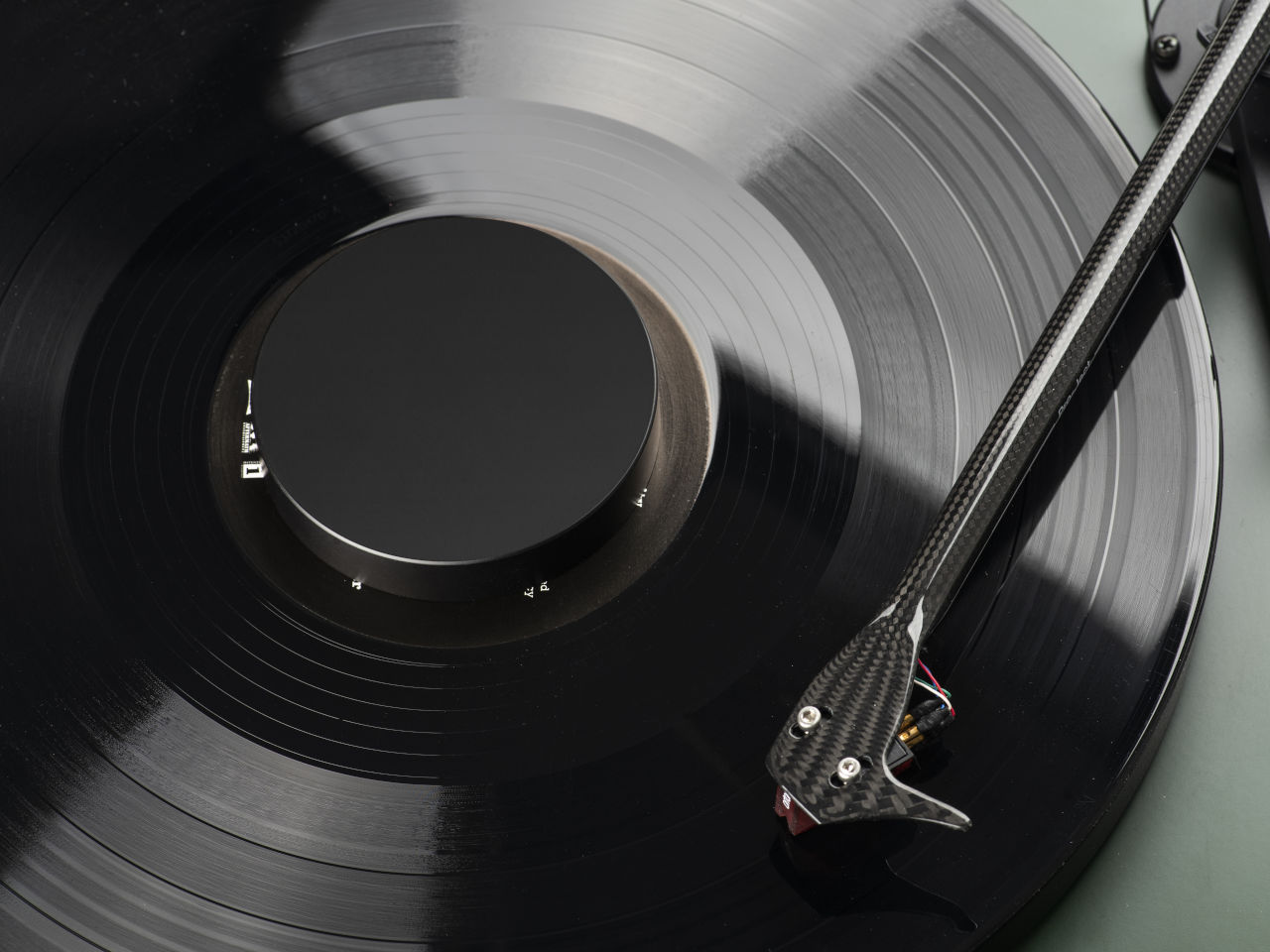 pro-ject_record_puck_e_black_2 Produkt Abbildung pro-ject_record_puck_e_black_2.jpg