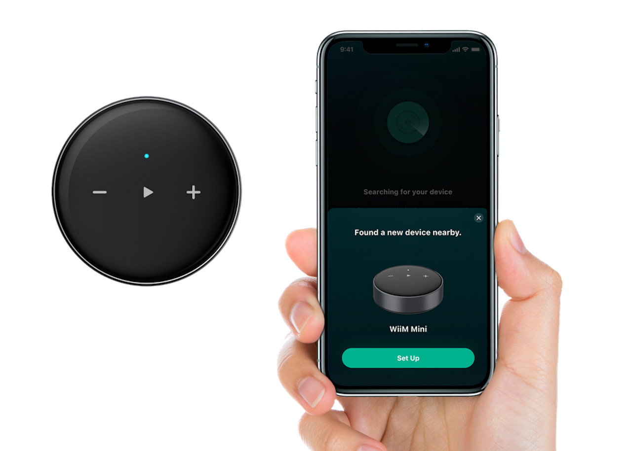 smarter Lautsprecher, runde Gerät, Lautstärkeregler, Bluetooth, Einrichten