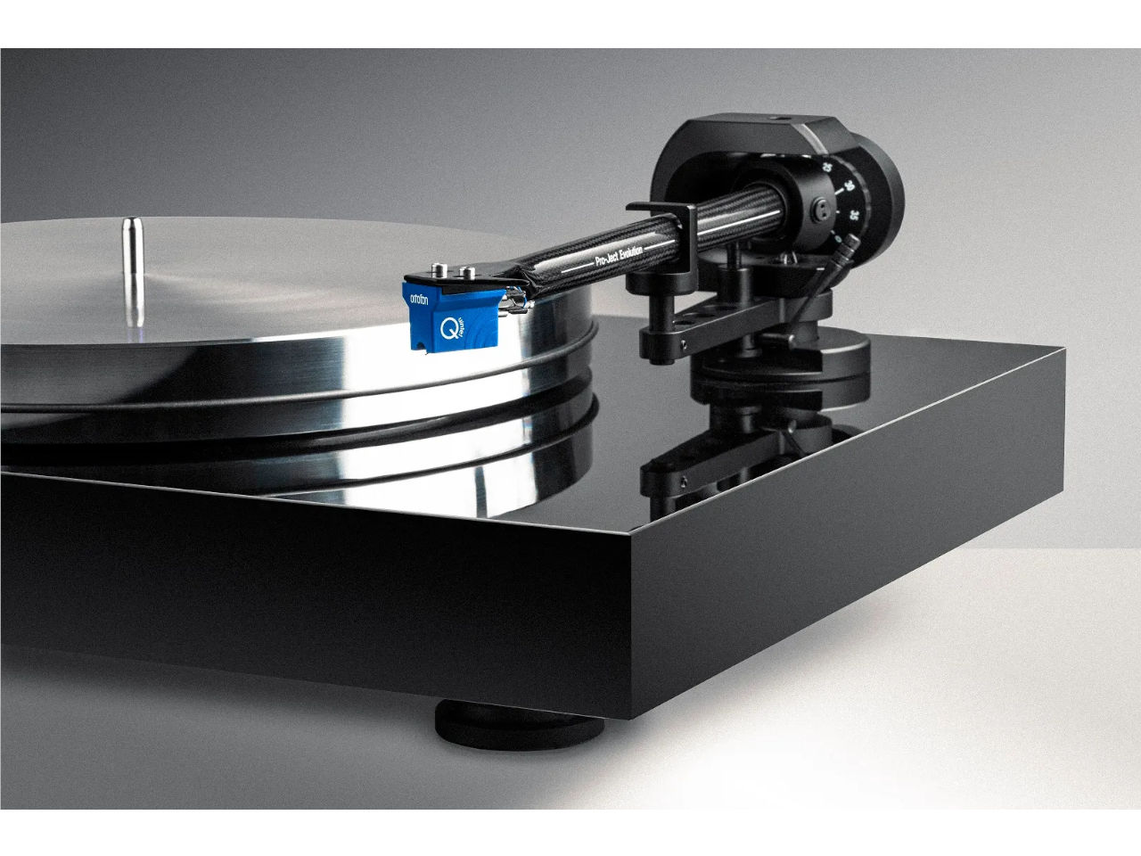 Pro-Ject X8 Plattenspieler Seitenansicht