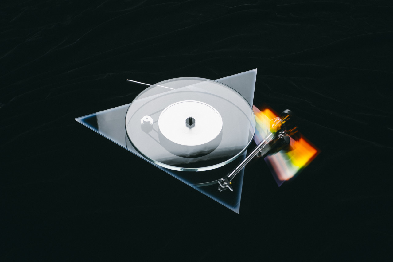 Pro-Ject The Dark Side Of The Moon Limited Edition Plattenspieler