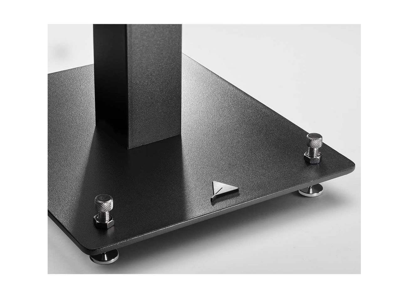 Metallständer, Basisplatte, verstellbare Füße, Schraubenbolzen, schraubbare Befestigungen