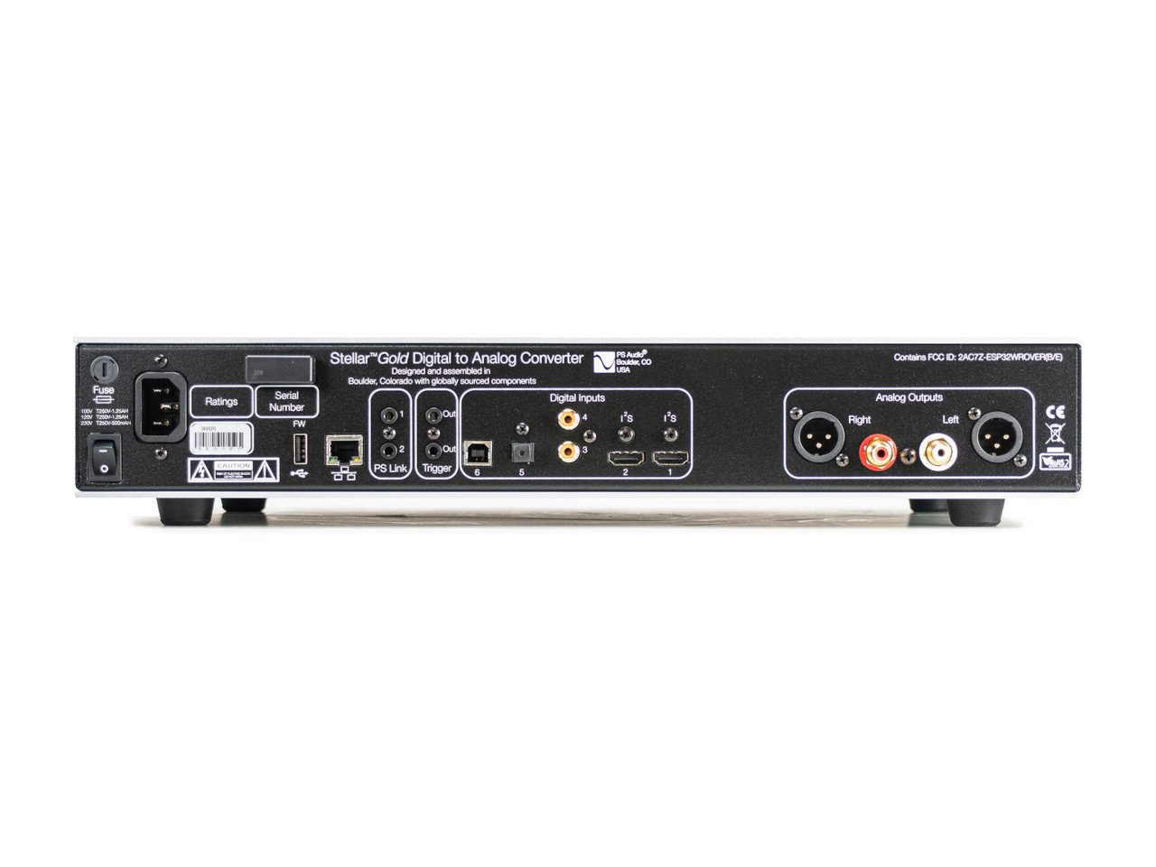 digita/analog converter, stereo backend, audio interface, RCA connectors, XLR inputs