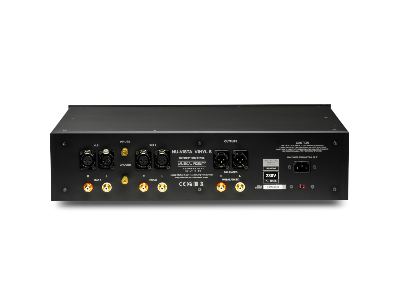 stereo-Verstärker, Rückseite, RCA-Ausgänge, XLR-Eingänge, Netzanschluss