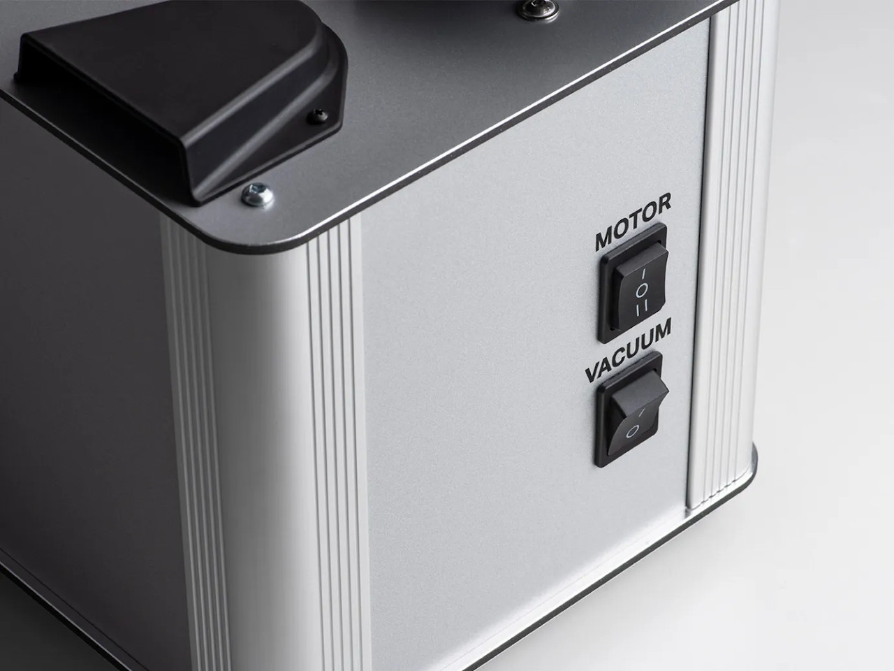 Elektrisches Gerät, Schalter