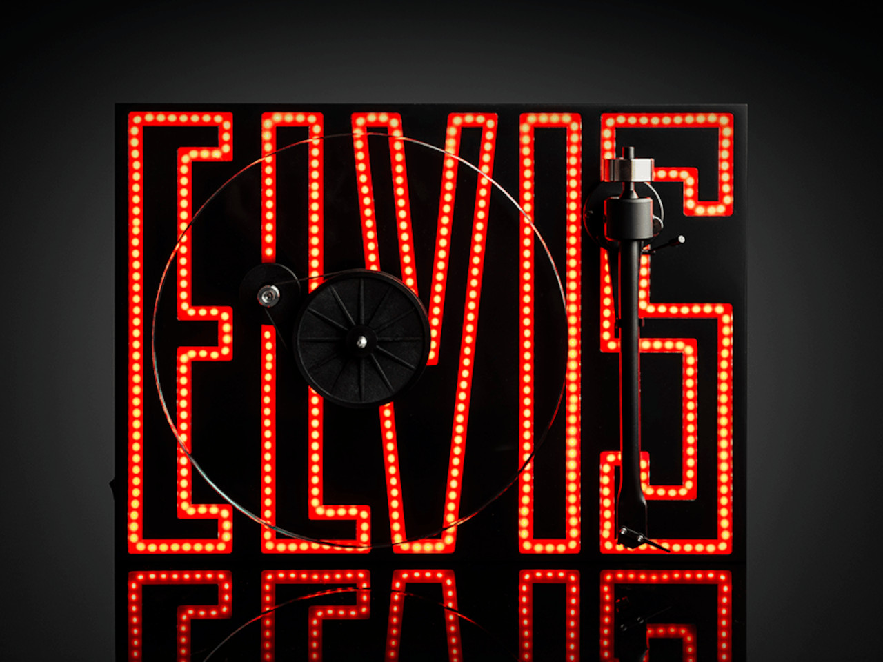 neon Zeichen, LED Schild, rote Lichter, Uhrwerk Rad, Rotationsmechanismus